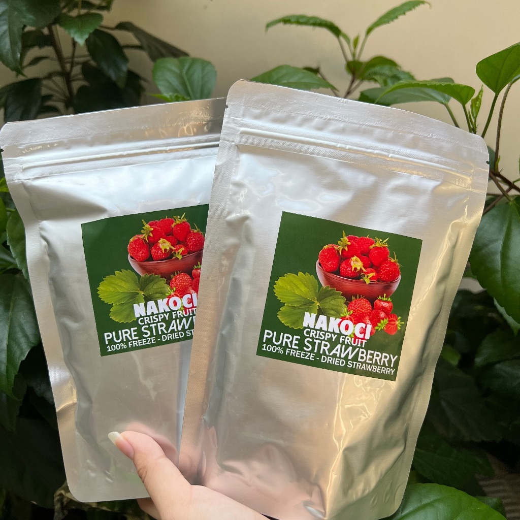 

VIRAL !!! Strawberry Kering Freeze Dried Utuh Premium Fresh Baru Crispy Original Sweet Taste / Cemilan Buah Sehat 50gr