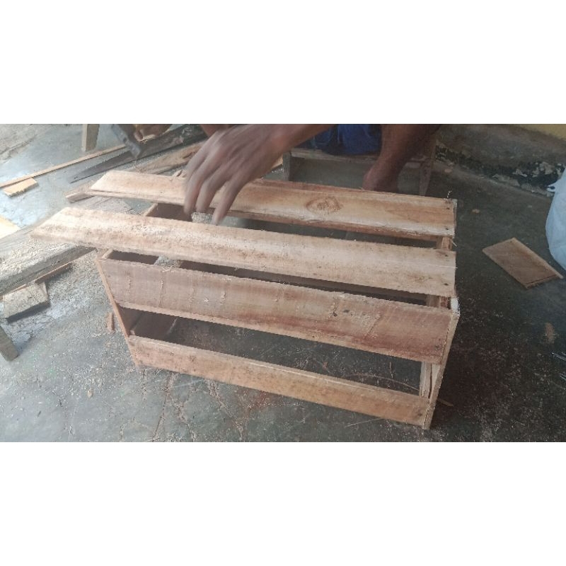 

tambah peking kayu biar aman.