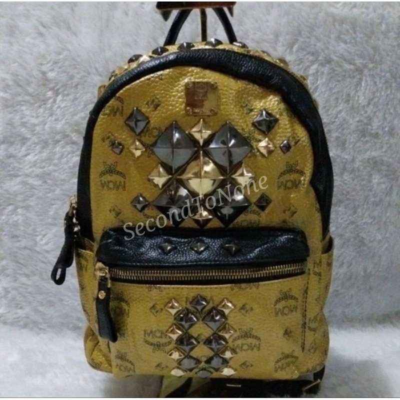 SALE: Tas Bag Preloved EmCeEm Ransel Backpack warna gold hitam