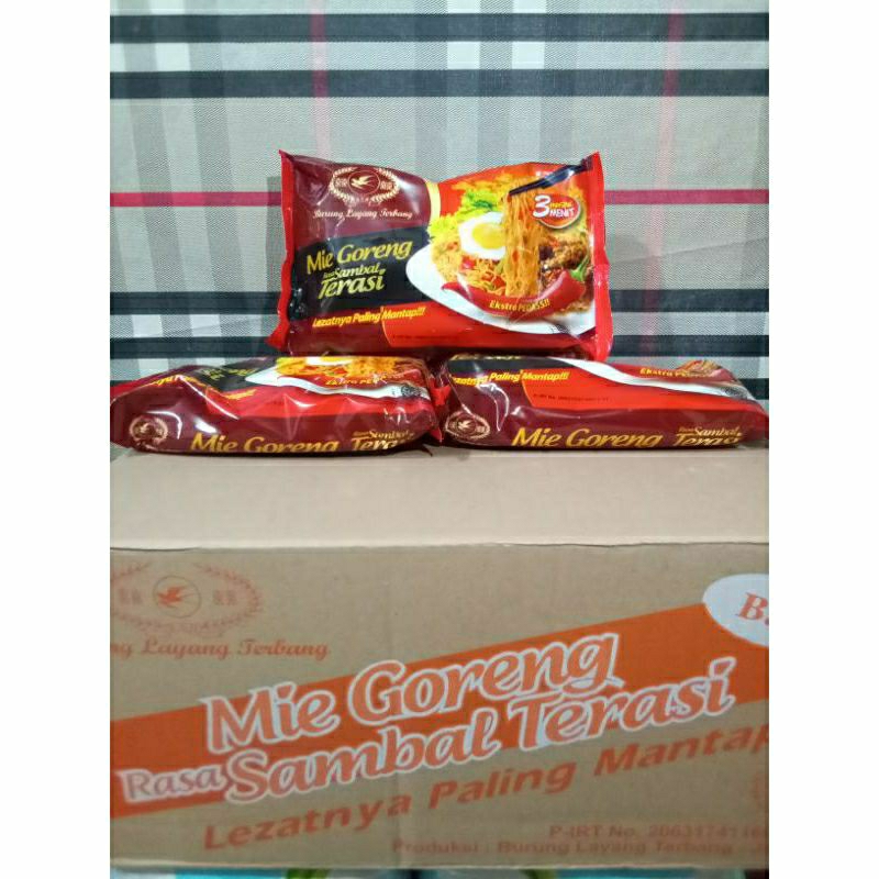 

Mie goreng Cap burung layang terbang rasa sambal terasi per Dus isi 20 pcs