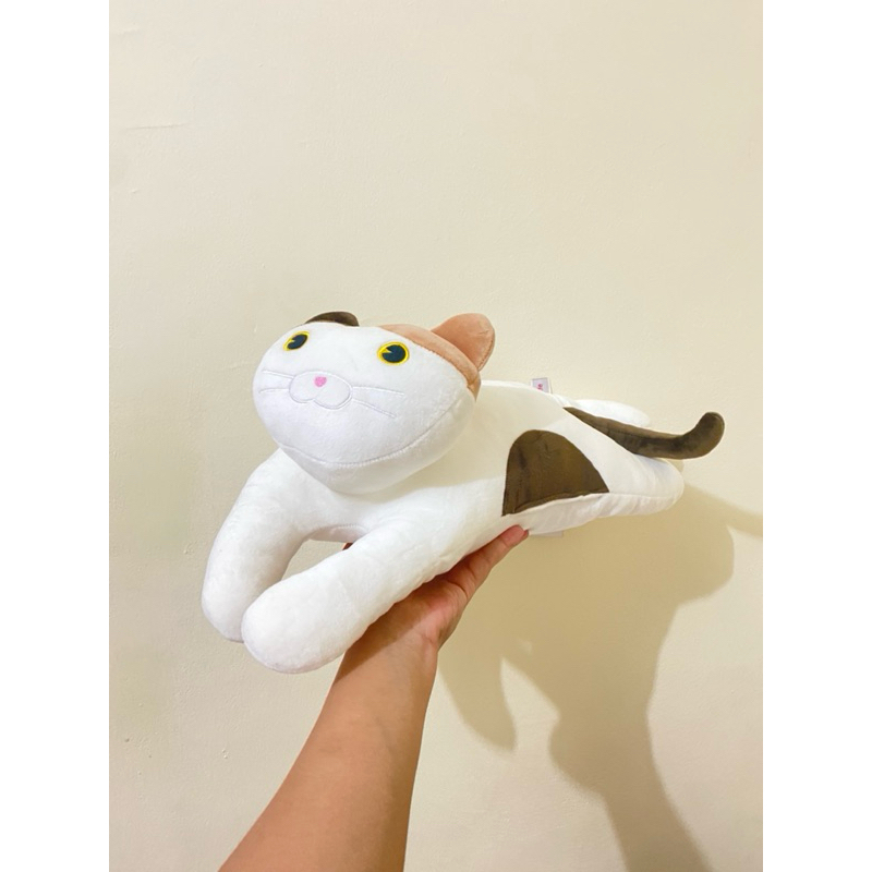 Boneka Karakter Kucing Tiga Warna Lucu size 42x14cm Original / Boneka Miniso Karakter Kucing / Bonek