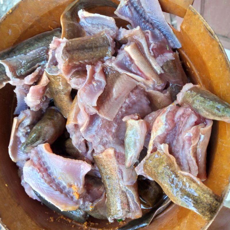 

belut bumbu kuning tinggal goreng 1kg