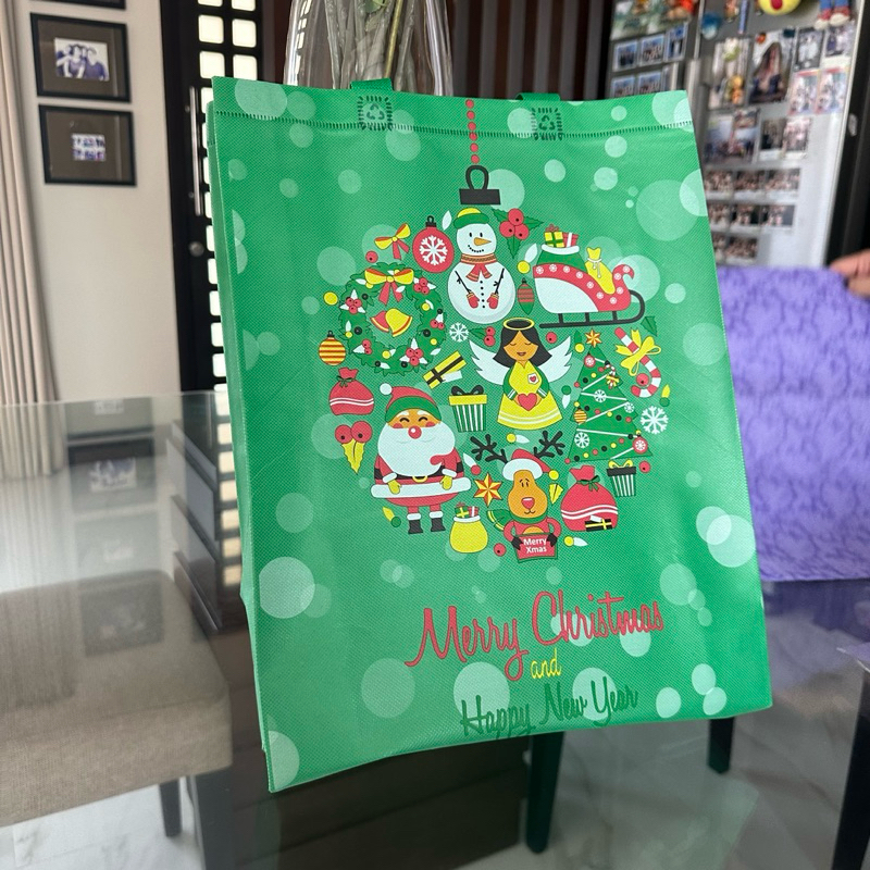 

DAPONG Goodie Bag Tas Spunbond 3D Premium Kotak Nasi 39x30x09 Natal Christmas Hajatan Souvenir Nikah Batik