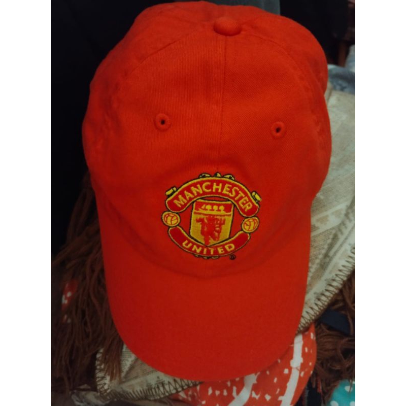 Topi Manchester United by Nike