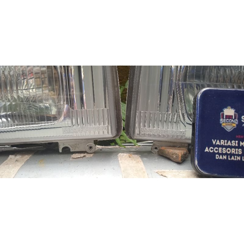 lampu depan futura original stanlay copotan kanan