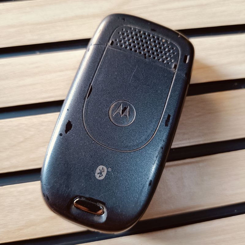 Handphone lipat Motorola V195 engineering sample