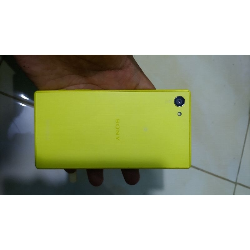 Sony Xperia Z5 compact Mesin Normal, LCD Minus
