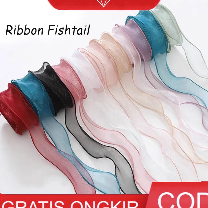 

PROMO SPESIAL 1ROLL Pita Ribbon Fishtail 4cm Pita Gelombang Pita Kado PS16