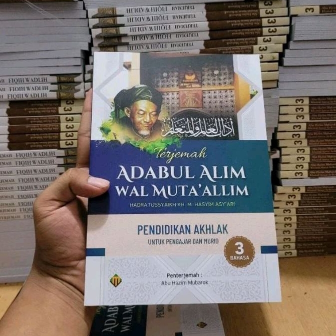 Adabul Alim Wal Mutaalim 3 Bahasa - Terjemah - KH. Hasyim Asy'ari
