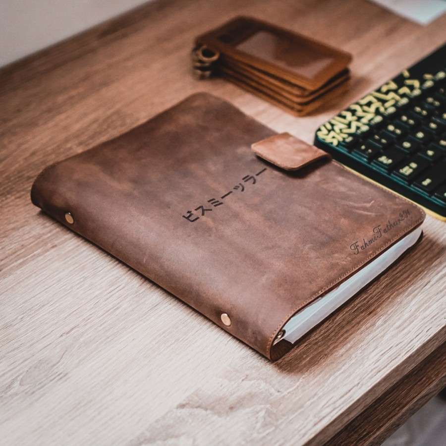 

Buku Agenda Binder Cover Kulit A5 - Paul V3 GRATIS GRAFIR
