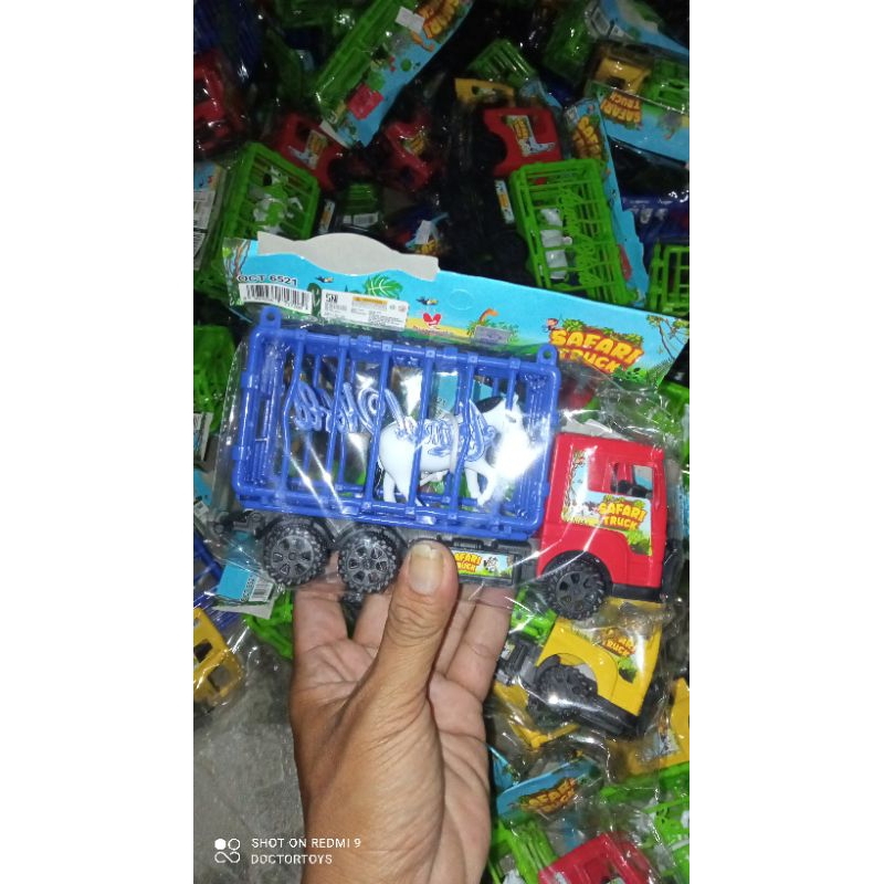 mainan truk safari truk hewan