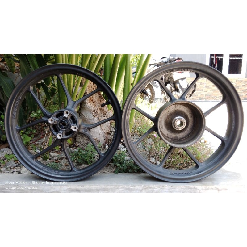 Velg Beat Deluxe Genio ori copotan motor
