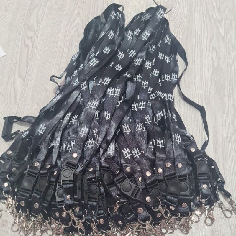 

ready stok lanyard logo M ( maternal)