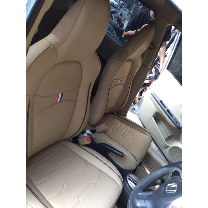 Sarung jok brio satya 2015 full set 2 baris ferari full lapis busa