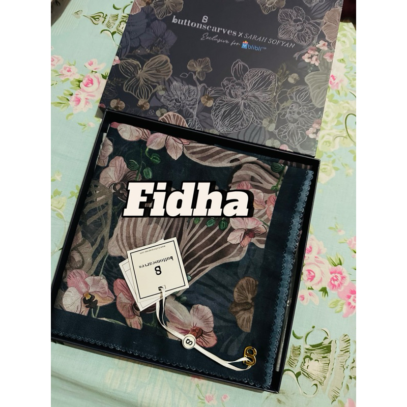 pesanan mba Fatma orchide series buttonscarves in navy