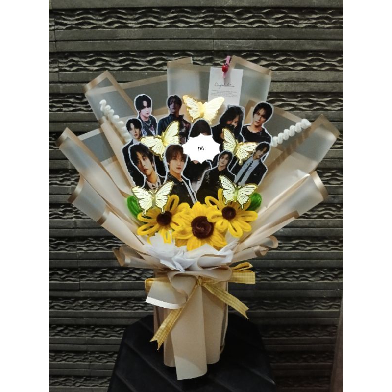 Custom Bouquet Foto / Bucket Foto / Buket Foto Kawat Bulu /  Bucket Graduation / Bouquet Sidang / Bu