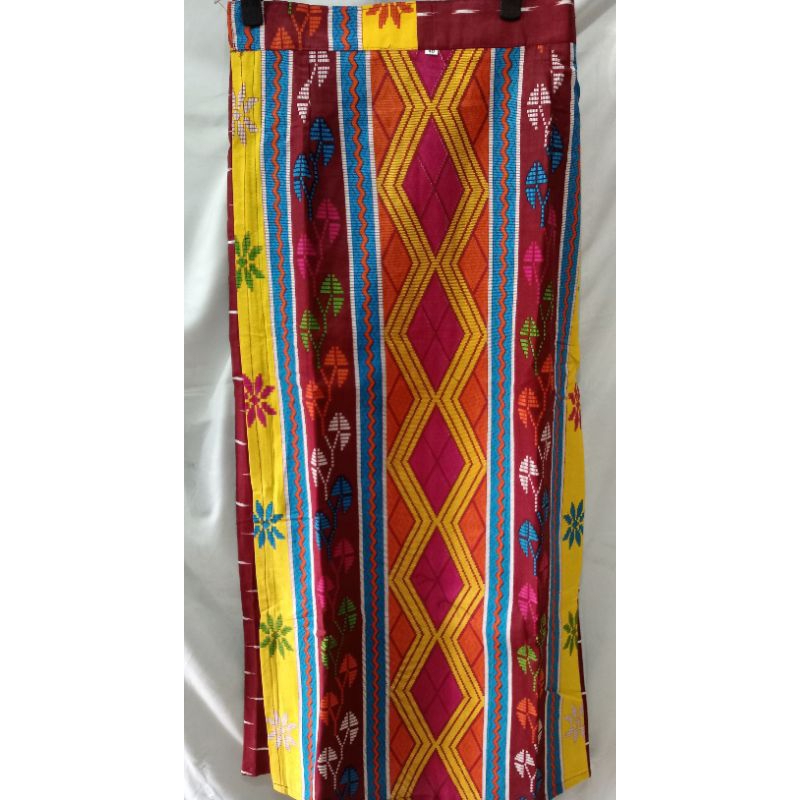 Rok panjang motif etnik merah maroon