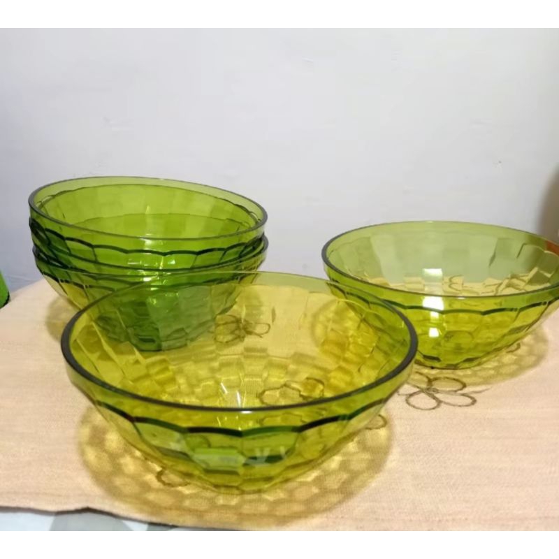Tupperware Prisma Green Bowl