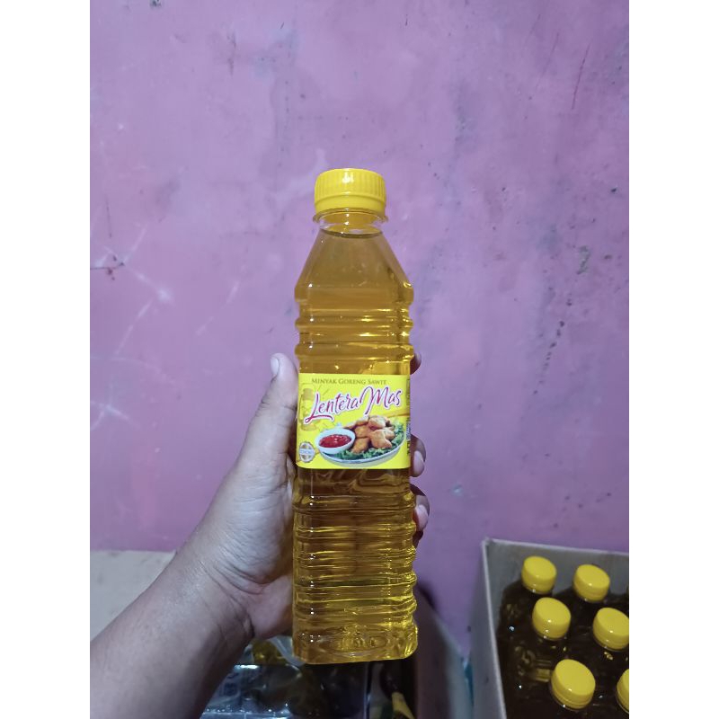 

Minyak goreng Lentera Mas 400ml