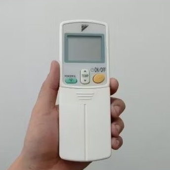 Remot Remote AC Original Daikin ARC433A55