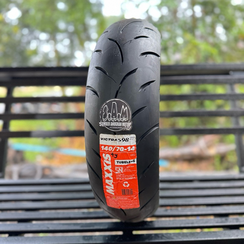BAN MAXXIS VICTRA 140 / 70 - 14