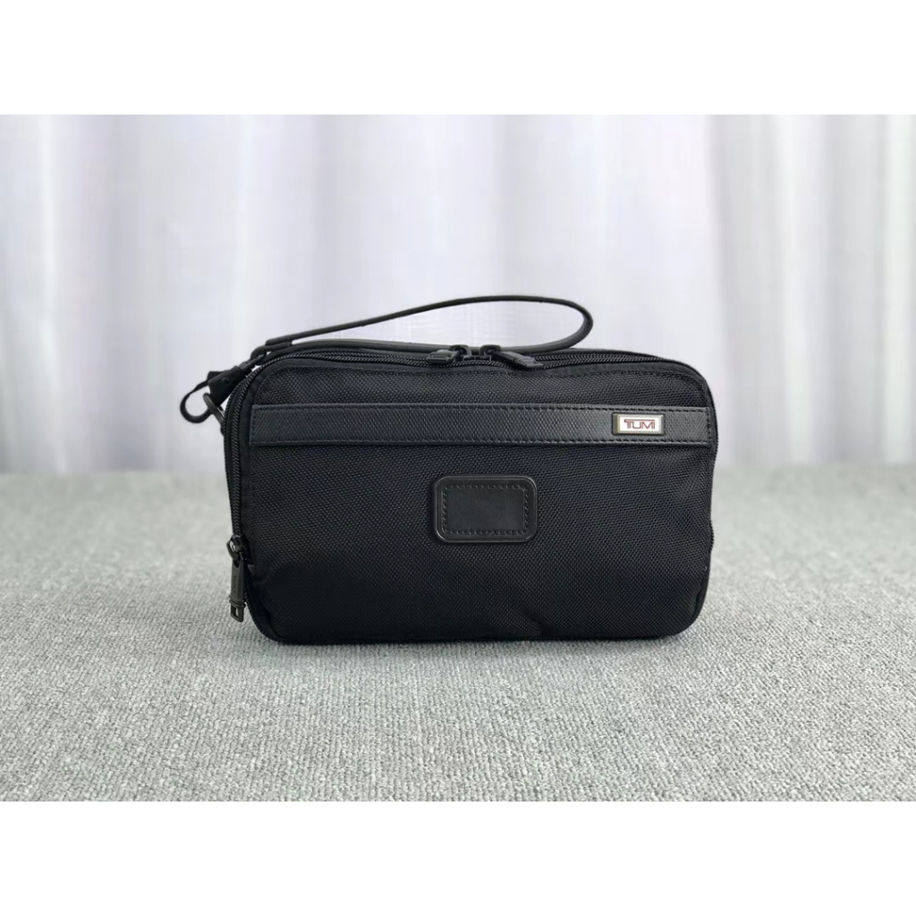 Tumi clutch bag - tumi