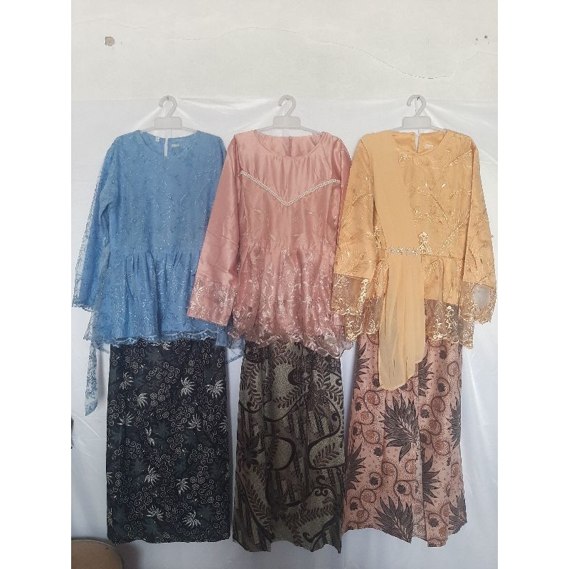 Kebaya Set/Kebaya Remaja/Kebaya Brukat