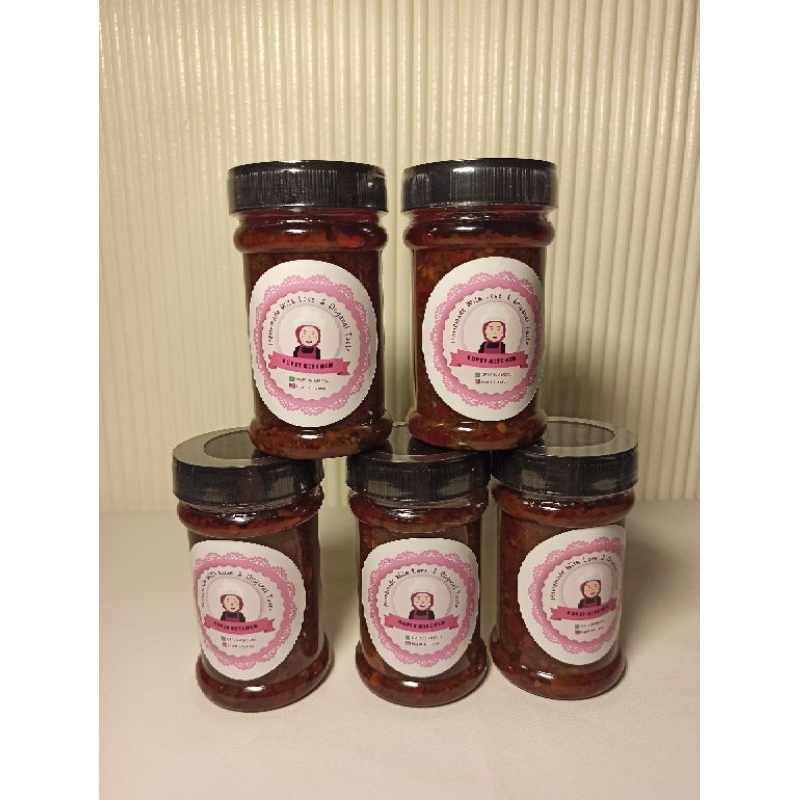 

Sambal baby Cumi Asin Home made 150gr