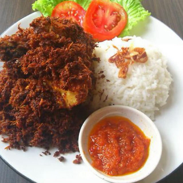 

Lalapan Mami Aya : Ayam Laos