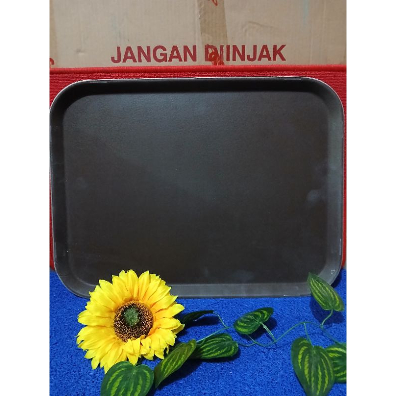 Nampan Anti Slip Besar
