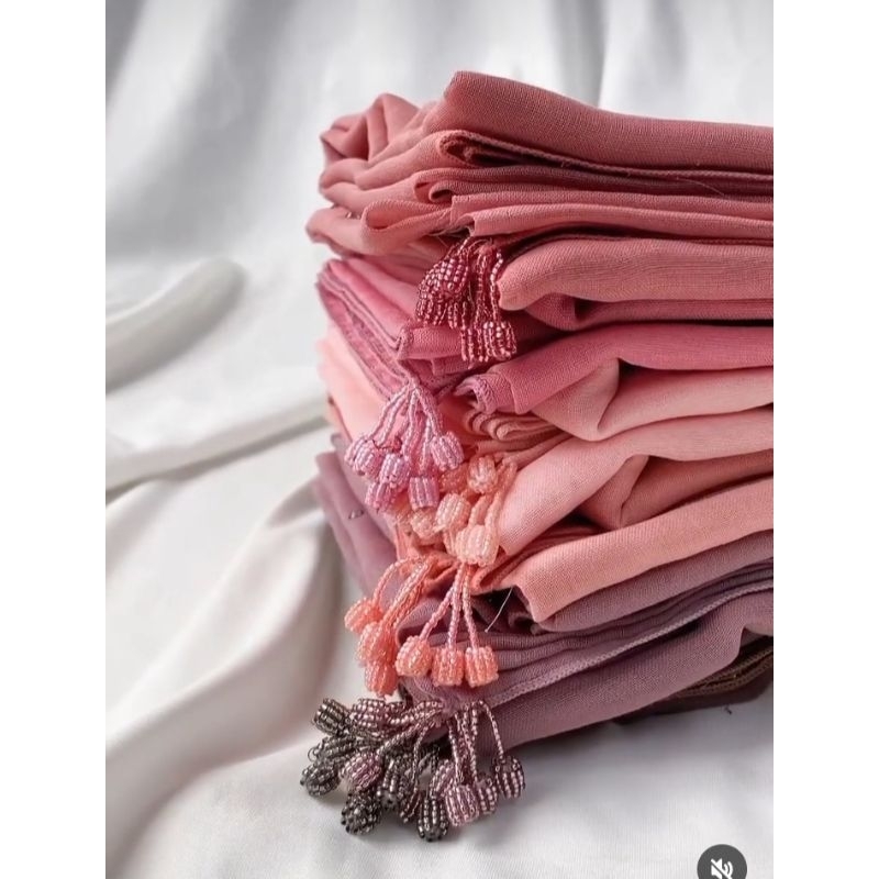 HIJAB  SEGIEMPAT PAYET   SWAROSKI BANDUL UNIK