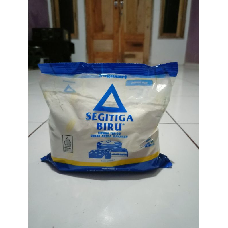 

TEPUNG SEGITIGA BIRU ISI 500 GRAM