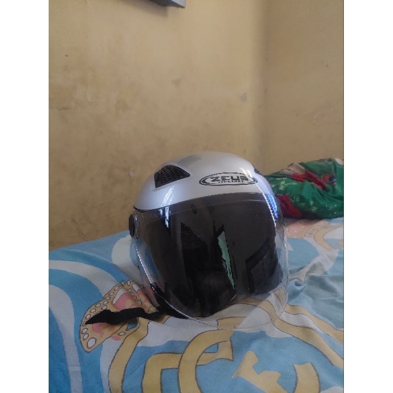 Helm Zeus 610/ Helm second/ Helm Zeus second