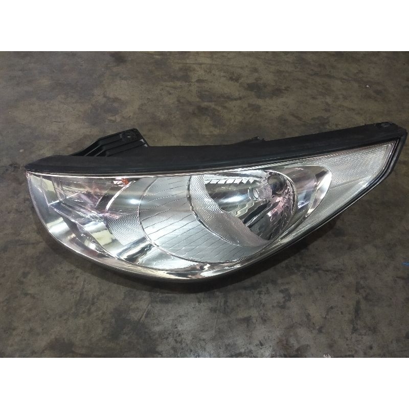 headlamp hyundai Tucson 2010 2011 original