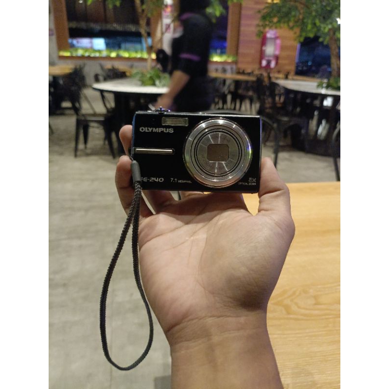 Olympus Fe 240