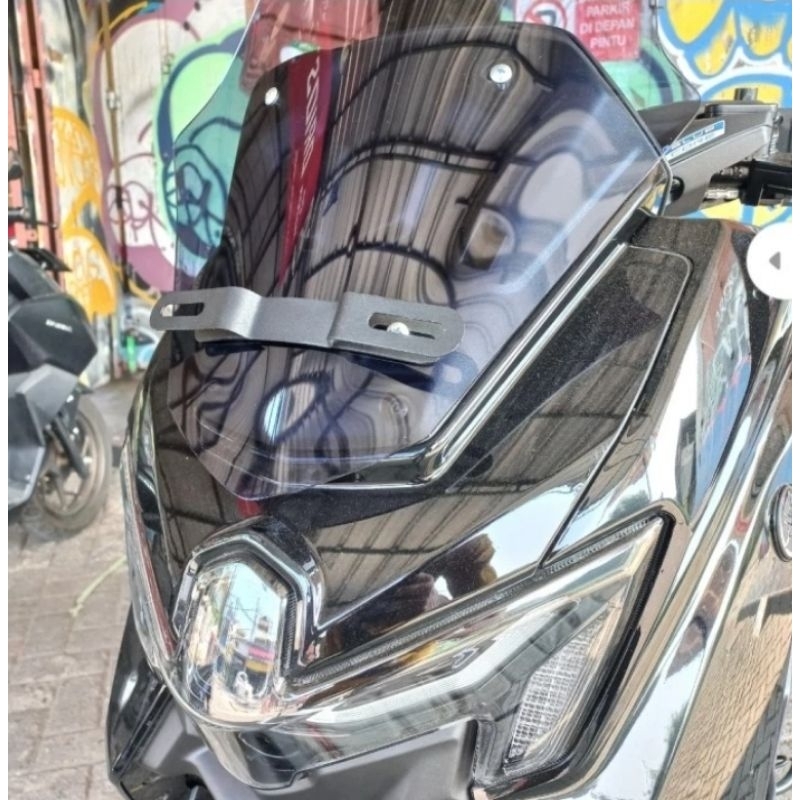 BREKET DUDUKAN PLAT NOMOR DI VISOR NMAX TURBO di windshield baut walnut anti jebol nmax turbo