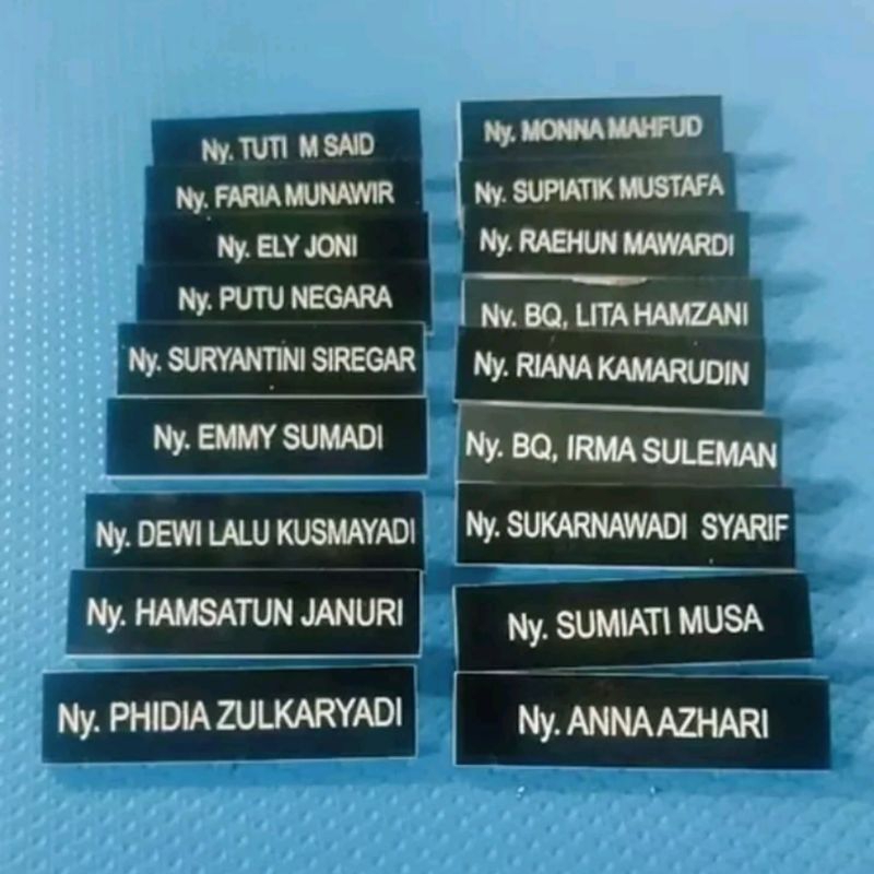 

PAPAN NAMA | NAME TAG warna doft untuk ibu Persit Model baru