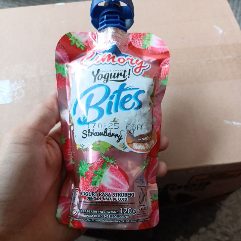 

cimory yogurt bites strawberry 120gr