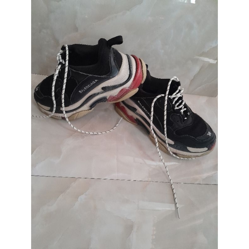 Balenciaga Triple S Tabung