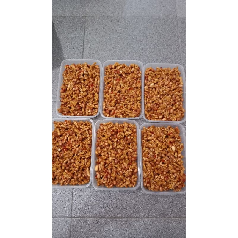 

Kering Tempe + Kacang Tanah Bu Ratmi 1 Box