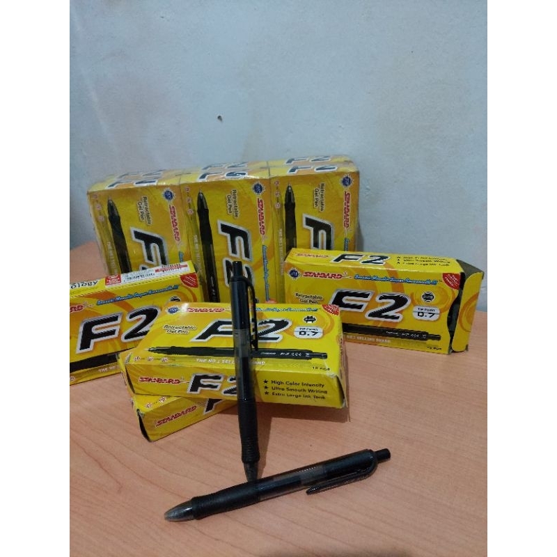 

Pulpen/Pena/Ballpoint STANDARD F2 0,7 - Warna Hitam