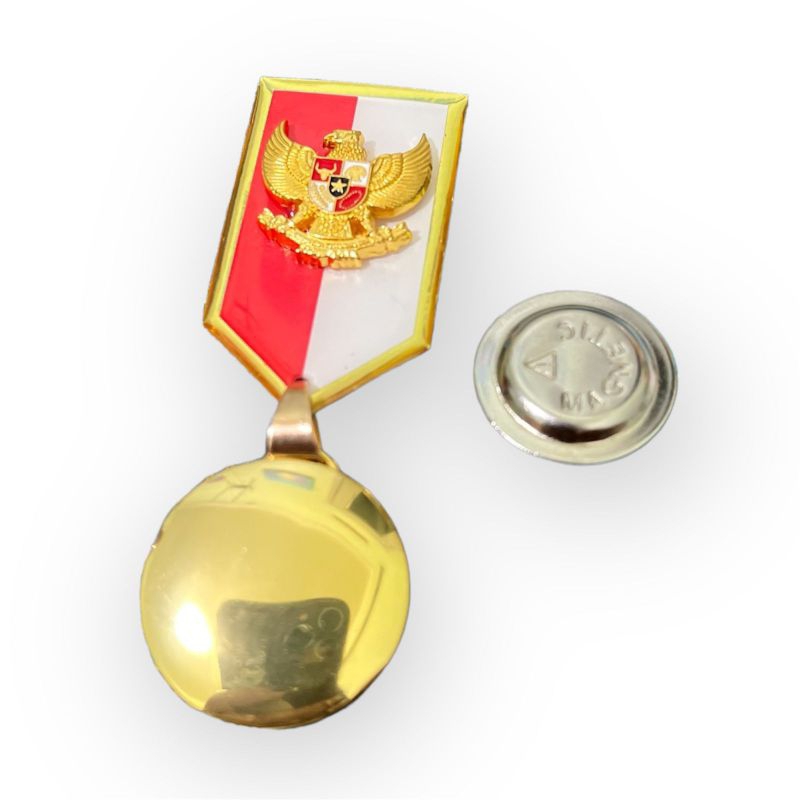 LENCANA MERAH PUTIH LOGO CUSTOM PREMIUM