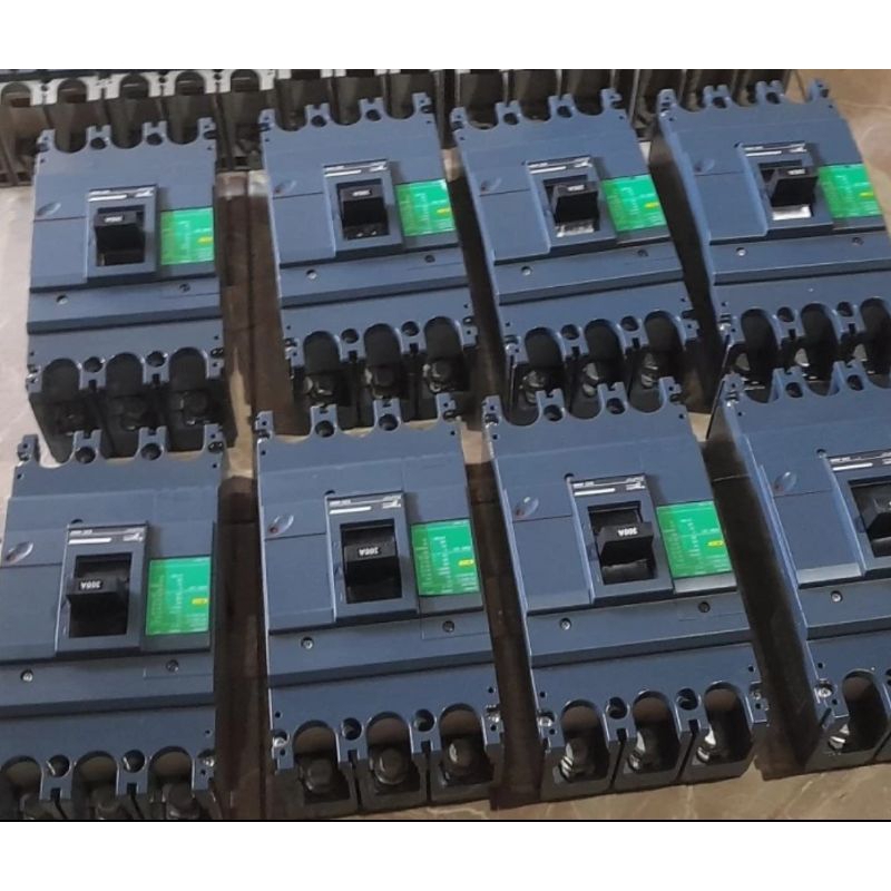 MCCB SCHNEIDER  400A/300A  3P ORIGINAL