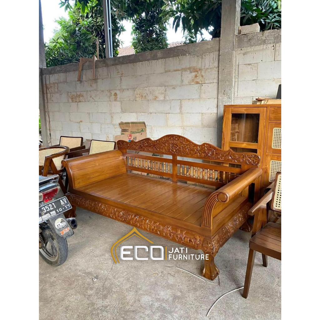 KURSI BALE BALE UKIR JATI KUKU MACAN