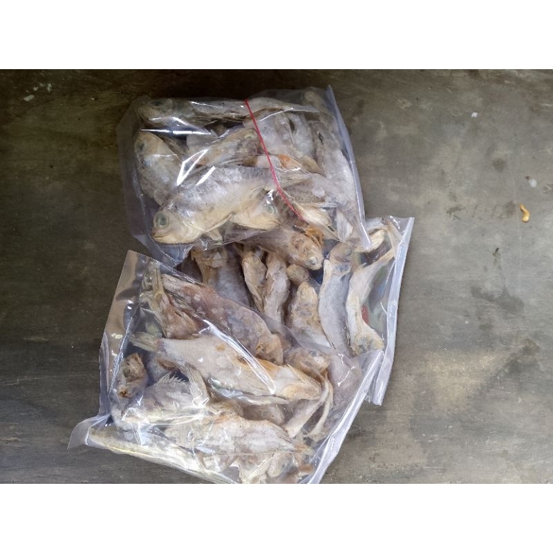 

ikan asin kelontong 200gr khas pangandaran