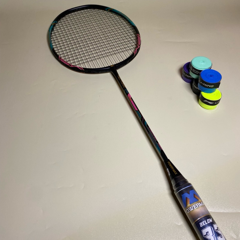 RAKET BULU TANGKIS POWER MAX TECTONIC 28 BLACK ORIGINAL 32LBS SIAP PAKAI BONUS GRIP