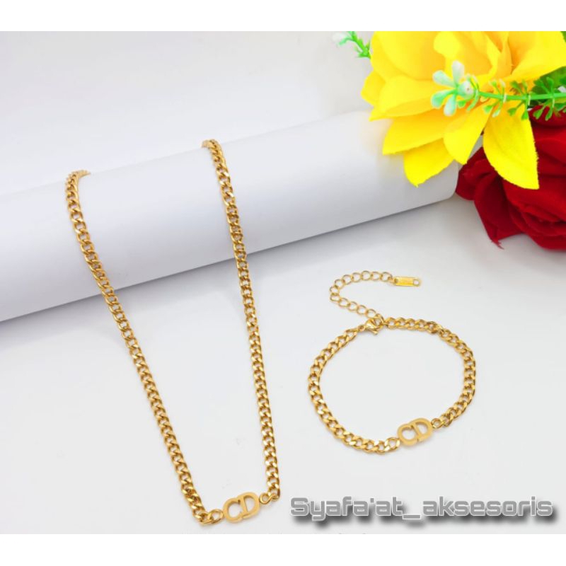 Set Kalung & Gelang Tangan CD Titanium stainless steel Anti Karat &Anti Luntur
