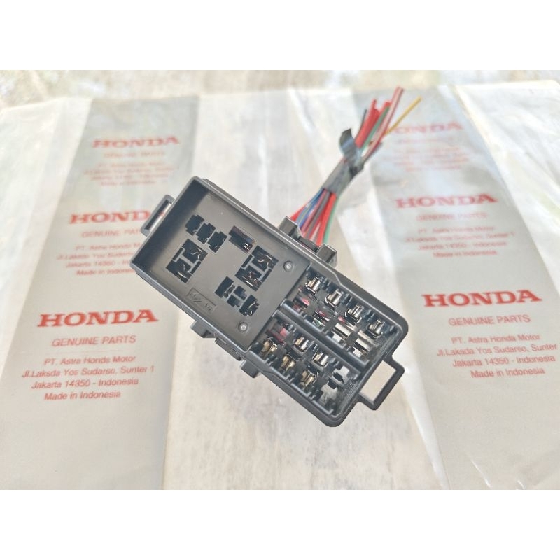 Box  rumah sekring Honda Beat esp scoopy esp Vario 110 esp Beat street esp original