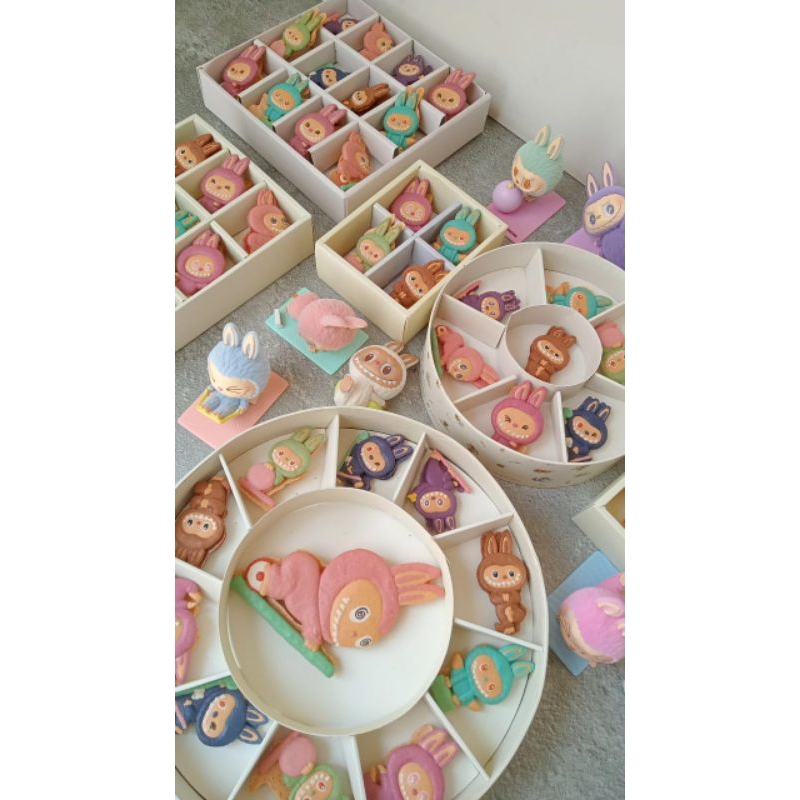

Labubu yoga macaron