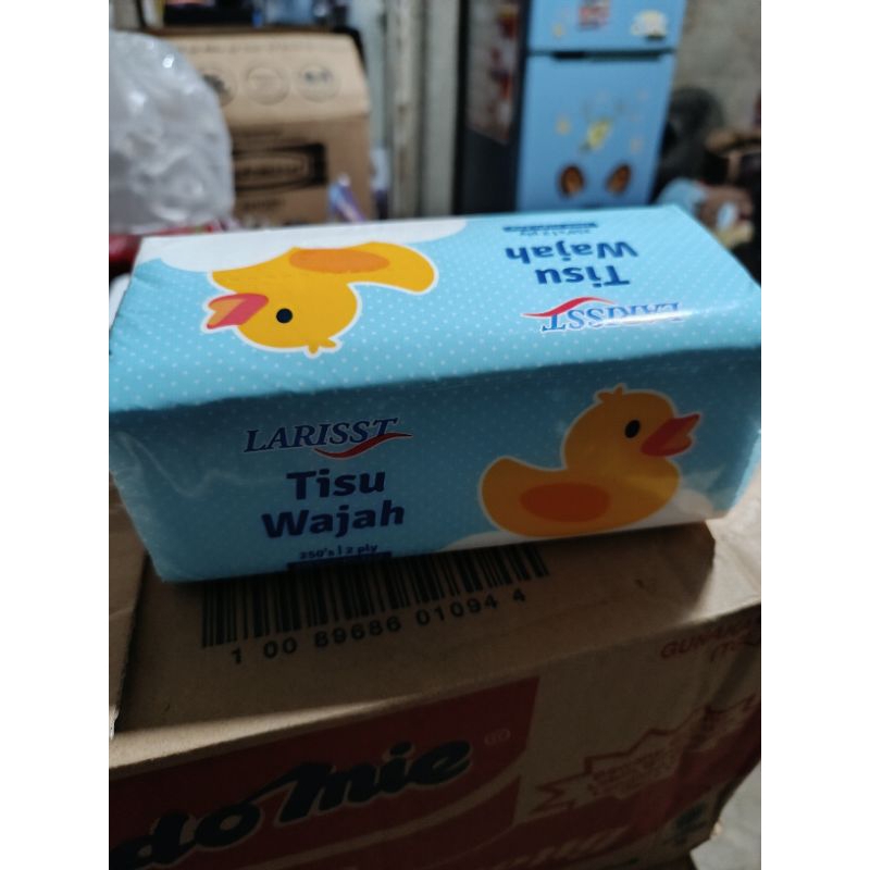 TISSU KERING TISSU WAJAH TISSU MAKAN TISSU PUTIH TISSU LARISST